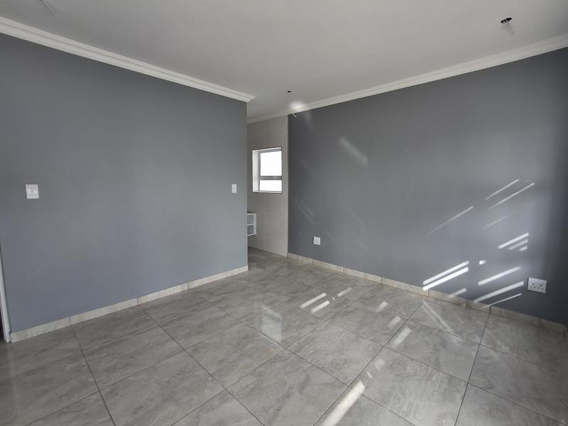 3 Bedroom Property for Sale in Golden Mile Western Cape